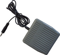 Pédale pour micromètre et comparateur